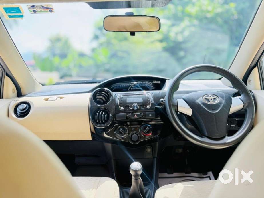 Toyota Etios Liva, 2019, Petrol