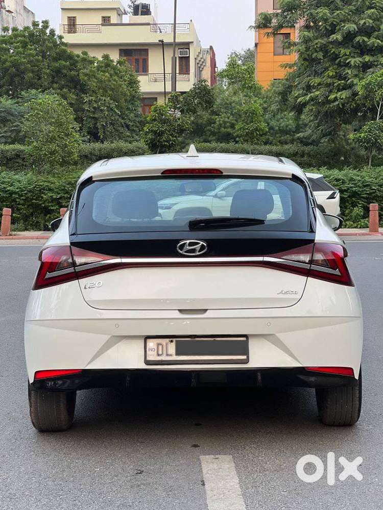 Hyundai I20 Asta (o) 1.2 Ivt, 2022, Petrol