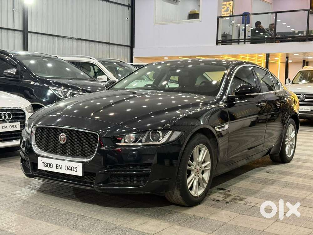 Jaguar Xe Petrol 2016 Last