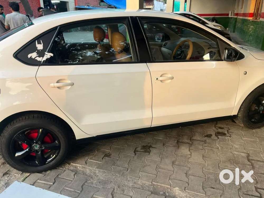 Skoda Rapid Elegance 2012