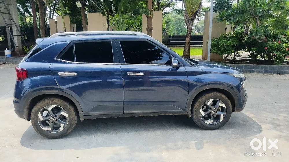 Hyundai Venue 2019 Petrol Well Maintained