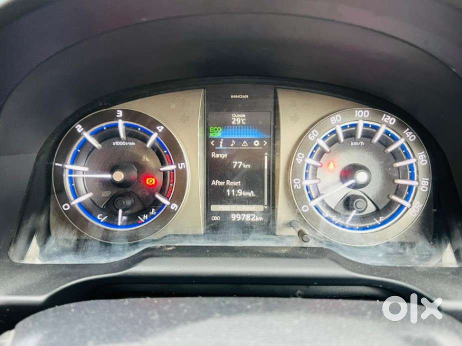 Toyota Innova Crysta 2.4 V 7 Str, 2016, Diesel