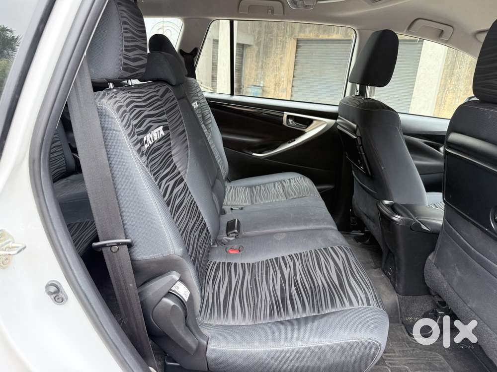Toyota Innova Crysta 2.4 V 8 Str, 2025, Diesel