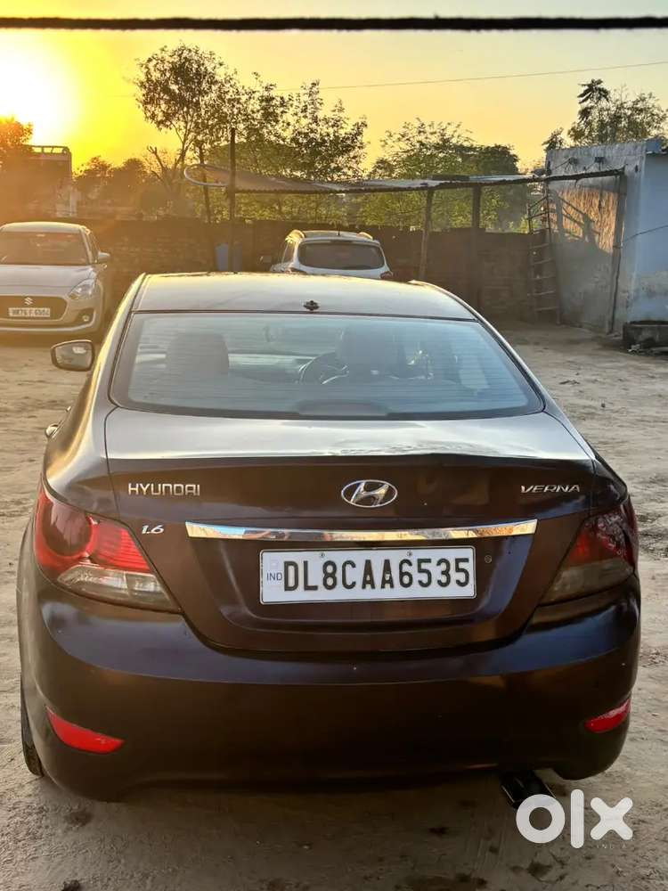 Hyundai Fluidic Verna 2012