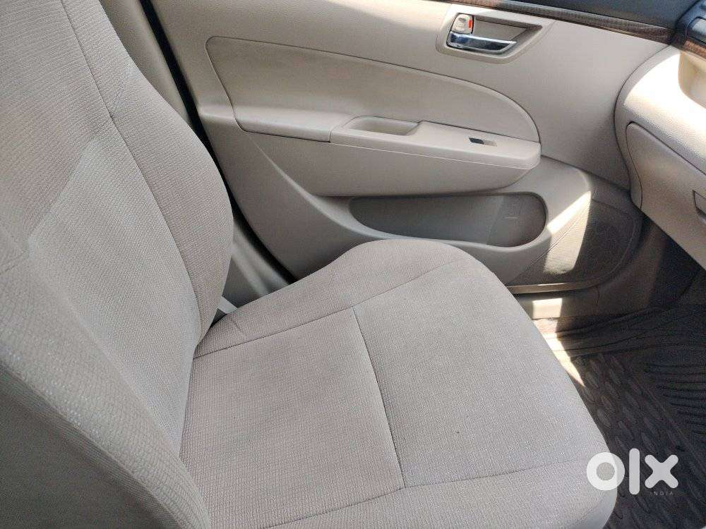 Maruti Suzuki Swift Dzire 1.2 Vxi Bsiv, 2015, Petrol