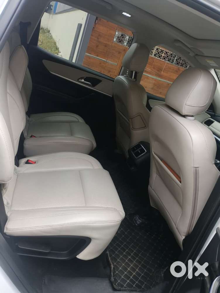 Mahindra Xuv700 2.2 Ax 7 Diesel Mt Luxury Pack Str, 2024, Diesel