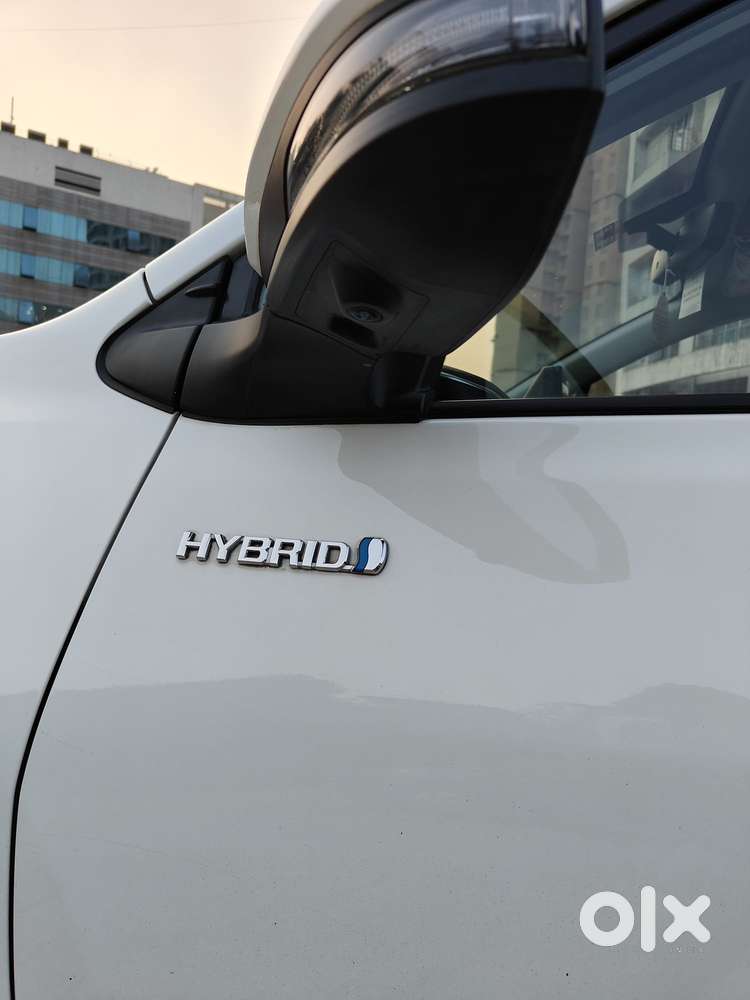 Toyota Innova Hycross 2.0 Vx Hybrid 8 Str, 2023, Petrol
