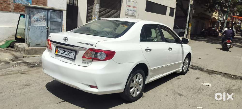 Toyota Corolla Altis 1.8 J, 2012, Diesel
