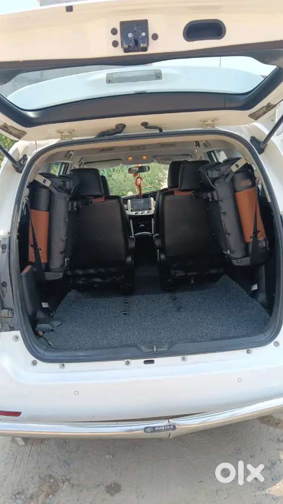 Toyota Innova Crysta