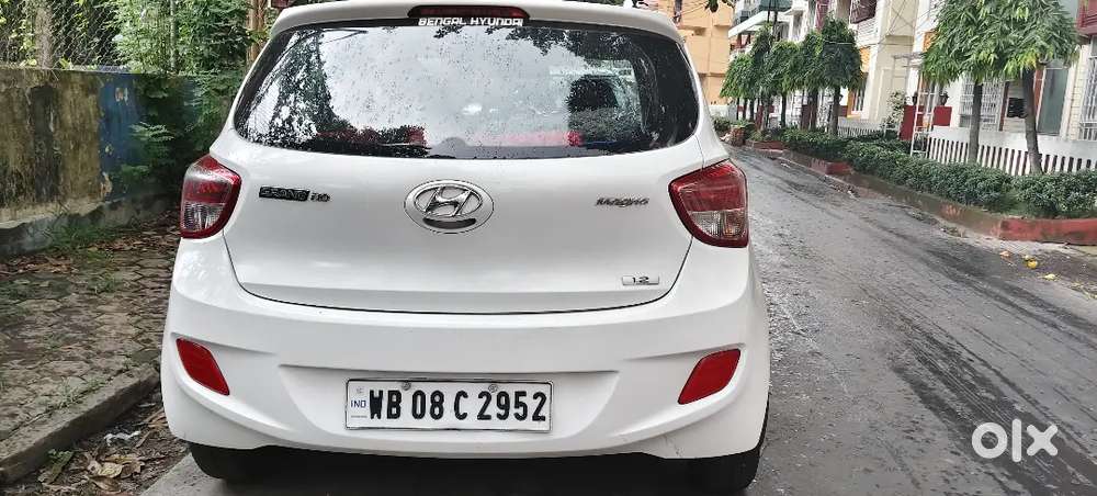 Hyundai Grand I10 2016 Petrol 16450 Km Driven