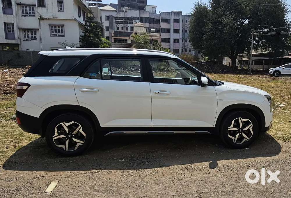 Hyundai Alcazar Auto 2023 Diesel 83000 Km Driven