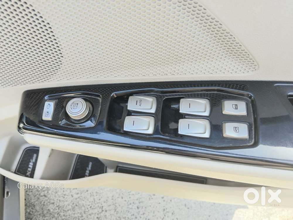 Mahindra Xuv300 W8 Option Diesel, 2023, Diesel