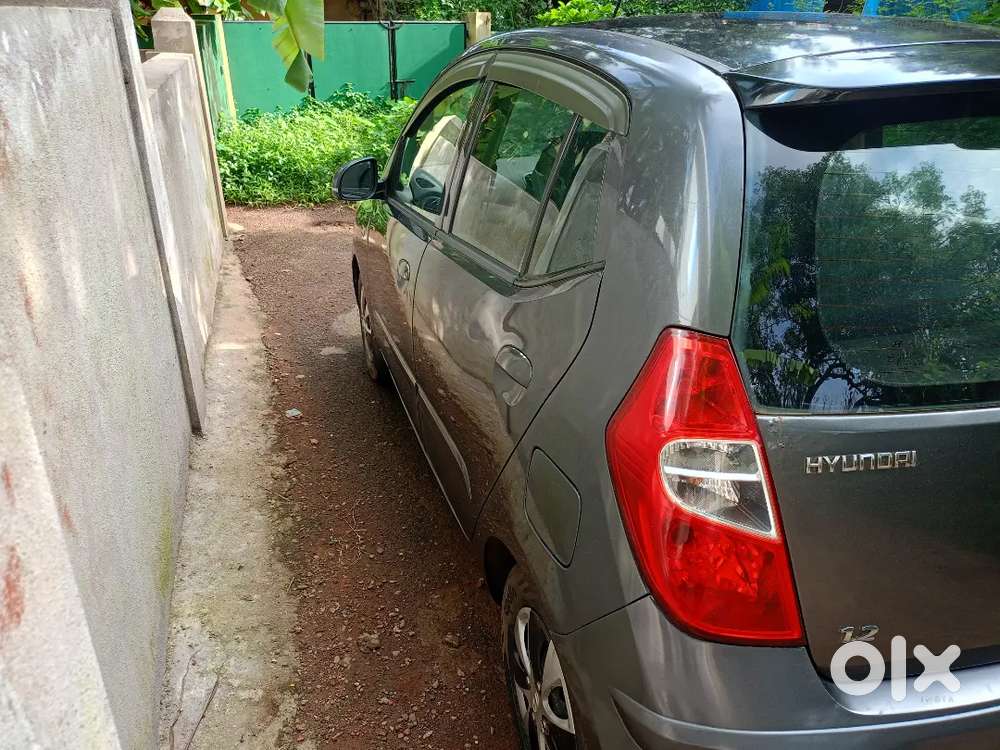 Hyundai I10 Sportz Petrol 2011