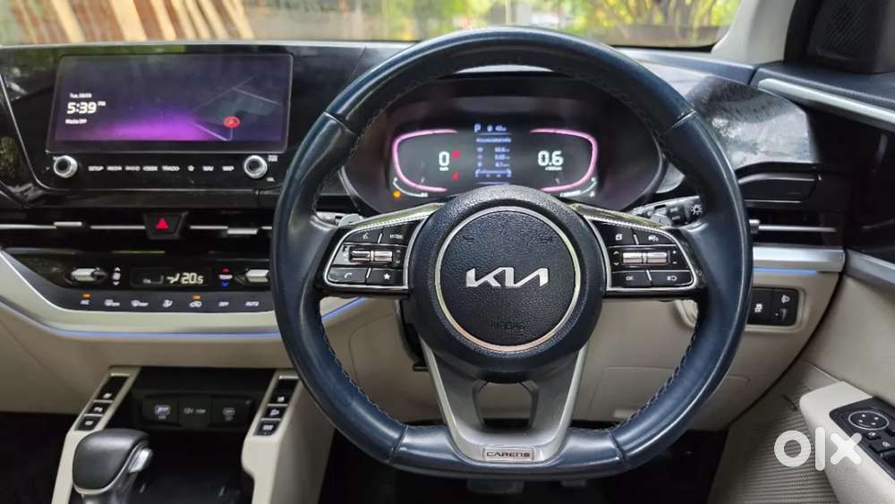 Kia Carens 1.4 Luxury Plus 6 Str, 2022, Petrol