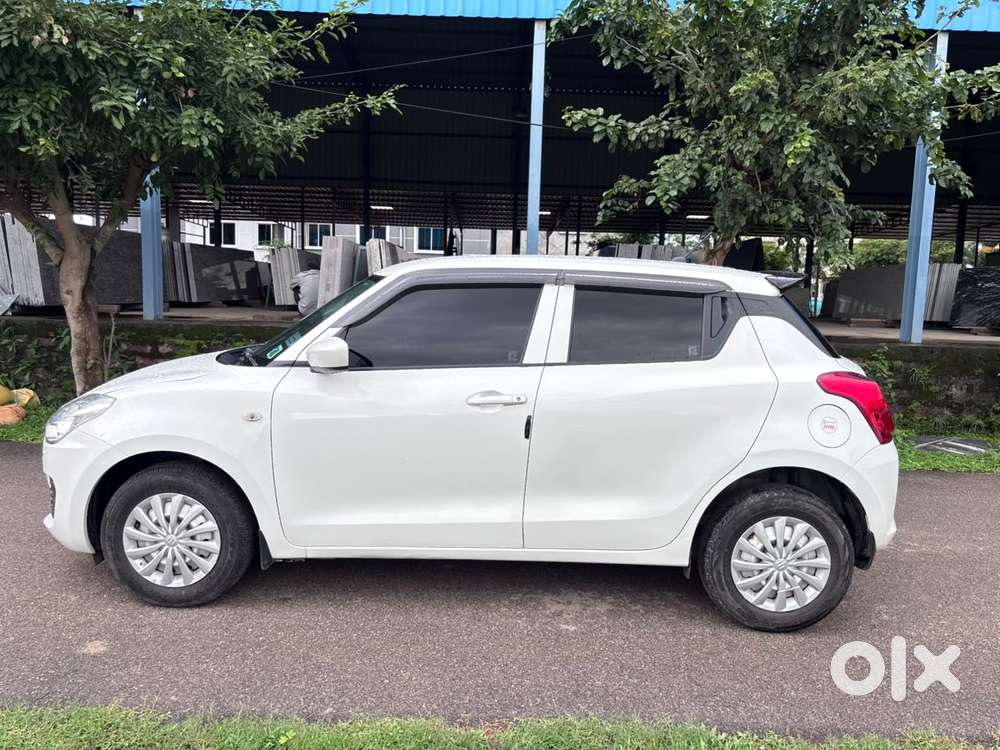 Maruti Suzuki Swift Vxi 1.2 Abs Bs-iv, 2020, Petrol