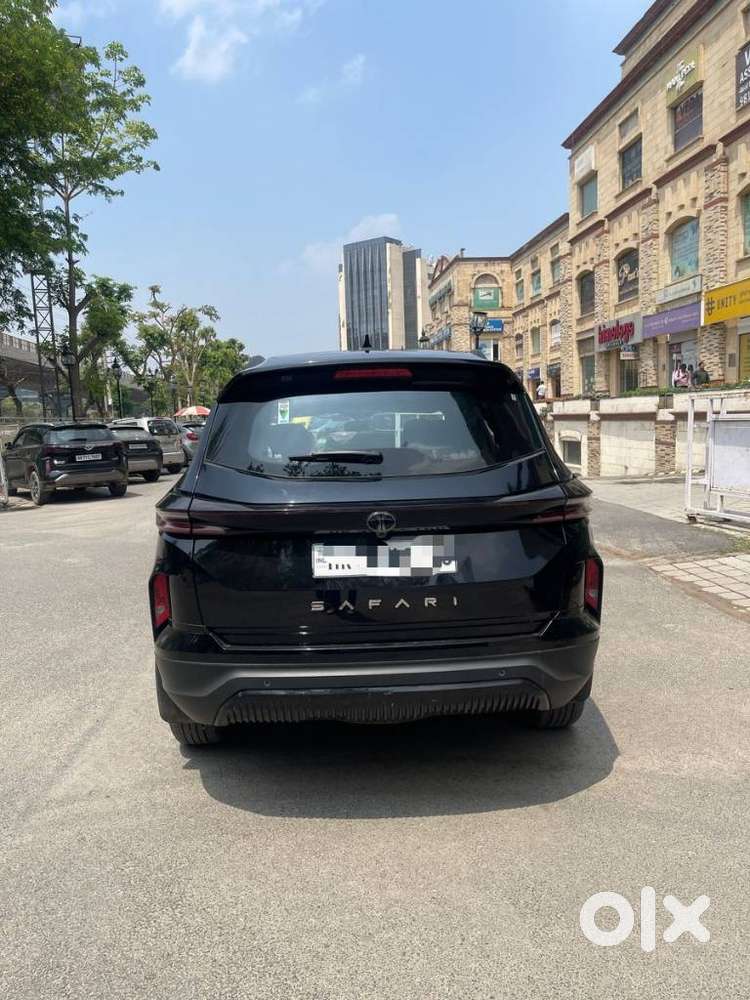 Tata Safari Pure Plus, 2025, Diesel