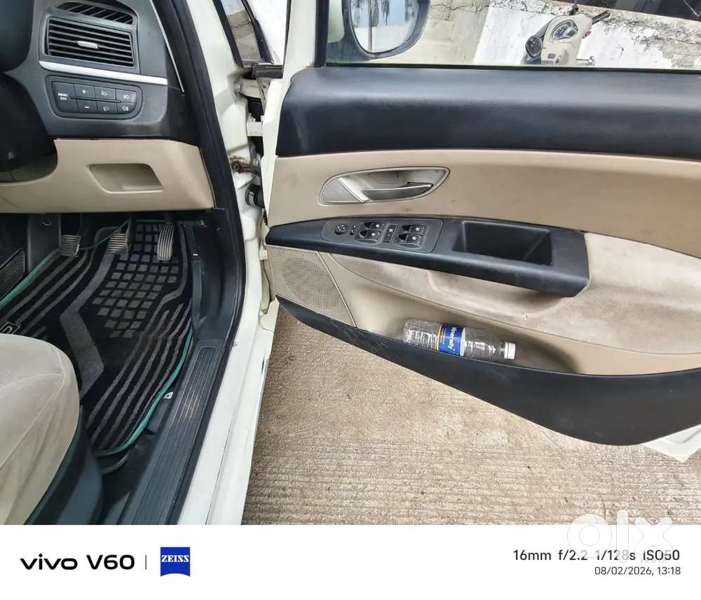 Fiat Linea Emotion 2010 Petrol Manual