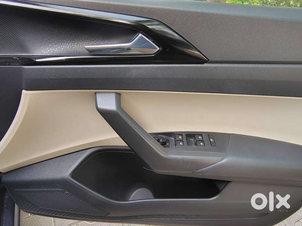 Skoda Slavia Style 1.0l Tsi At, 2022, Petrol