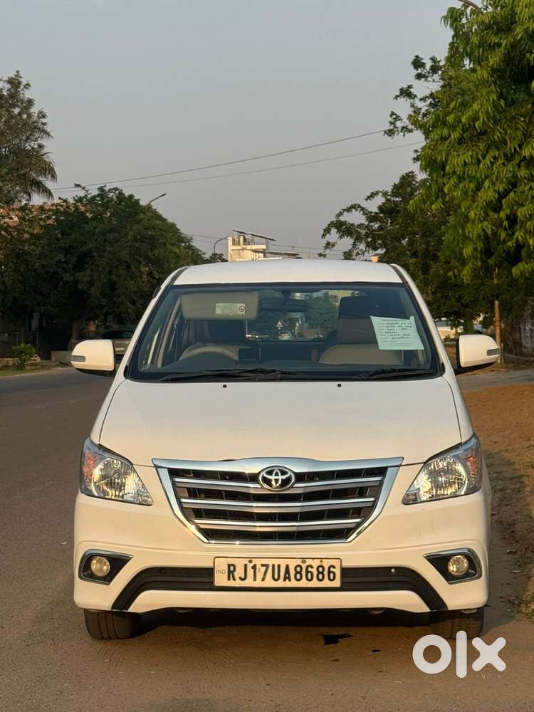 Toyota Innova 2.5 Vx 7 Seater Bs Iv, 2014, Diesel