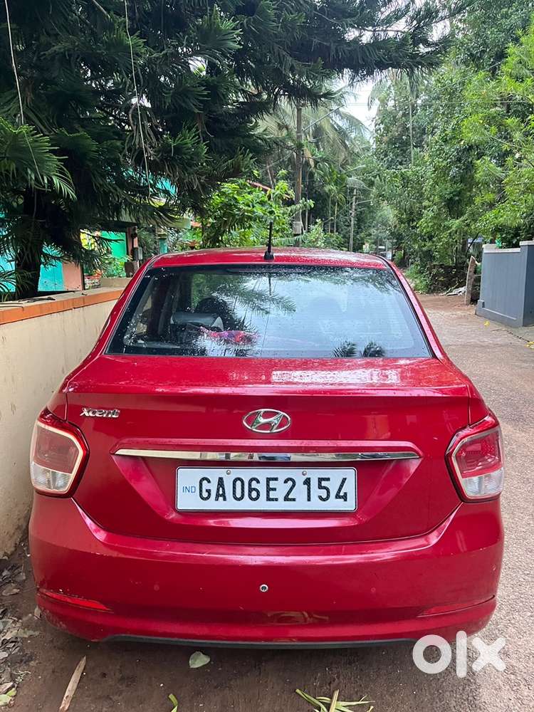 Hyundai Xcent Petrol 2015