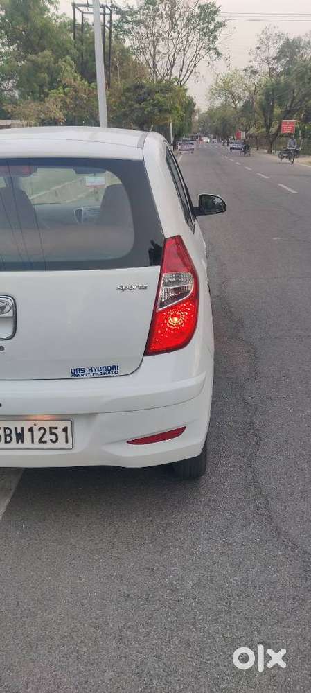 Hyundai I10 Sportz 1.1 Irde2, 2015, Petrol