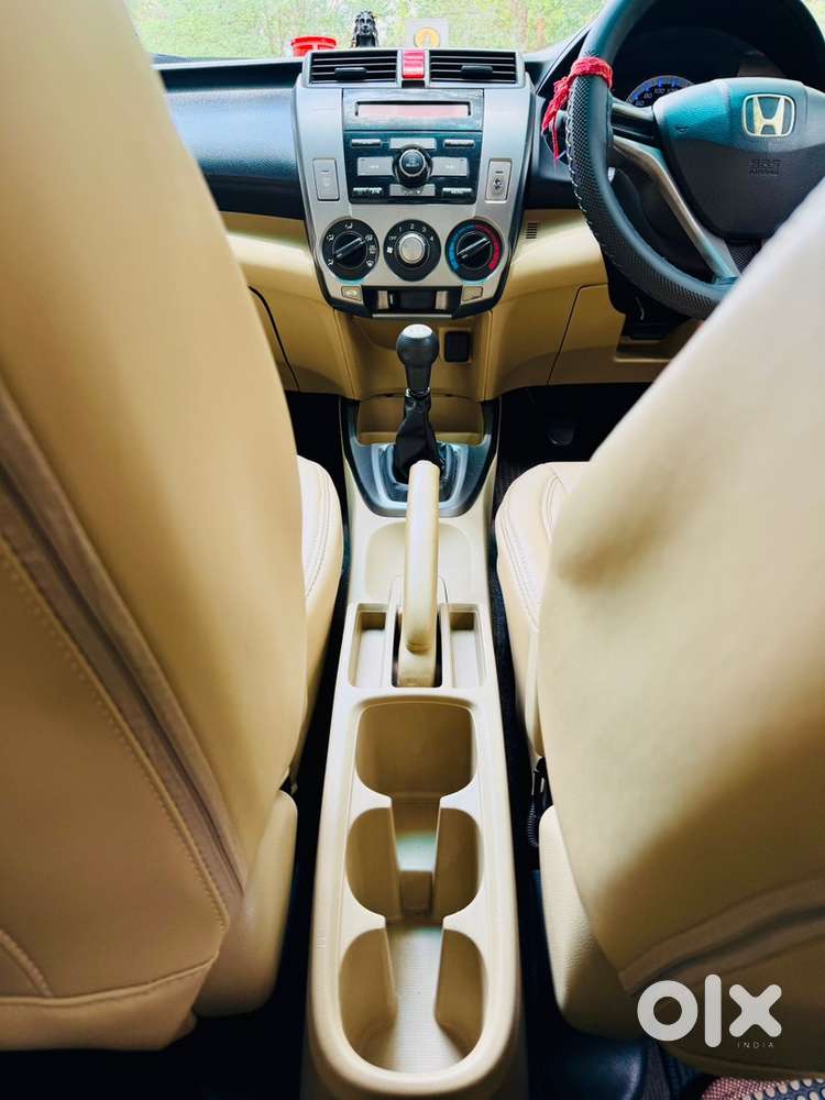 Honda City (petrol) 2013/2nd Owner Only 59k Kms Driven