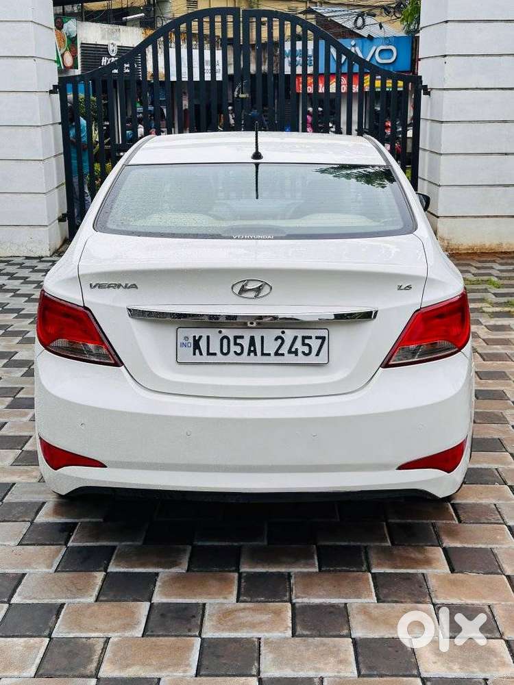 Hyundai Verna [ ] Fluidic 4s 1.6 Vtvt S (o) Mt, 2016