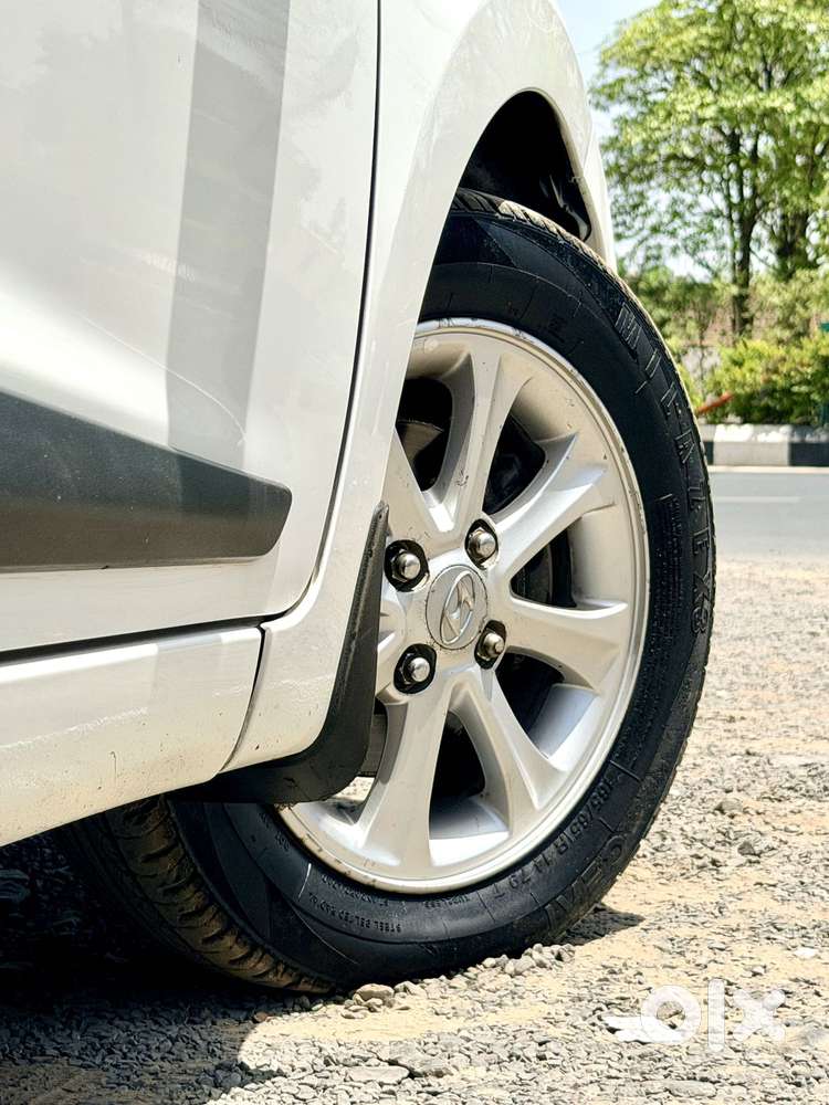 Hyundai Grand I10 Asta 1.2 At Vtvt, 2015, Petrol