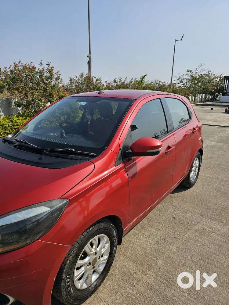 Tata Tiago Petrol 2017