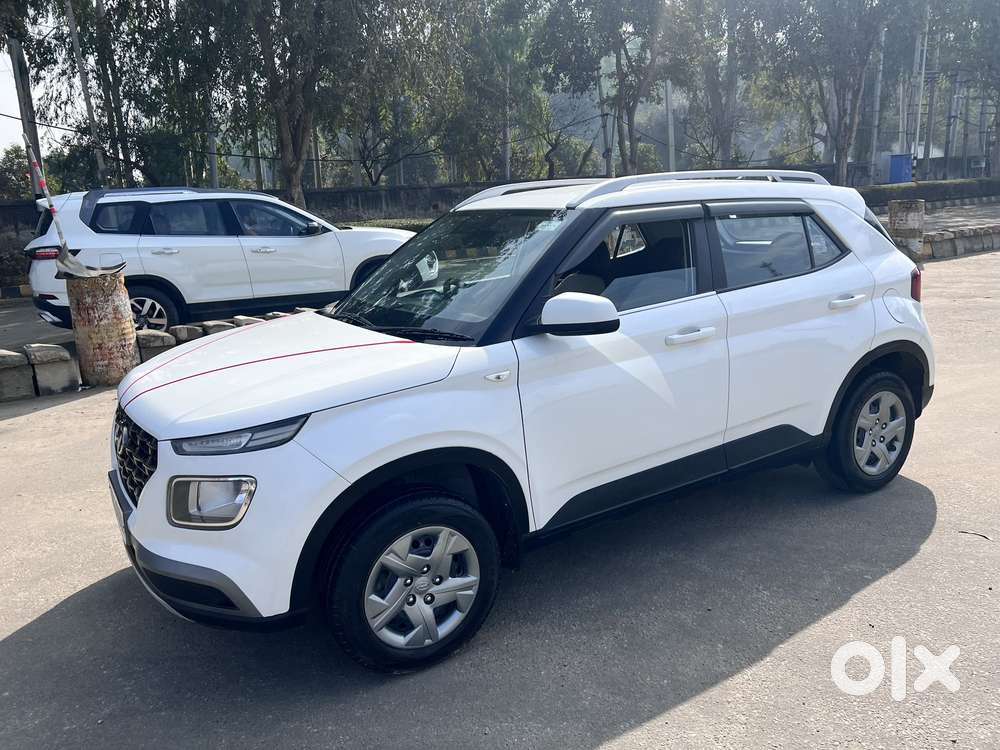 Hyundai Venue S 1.2 Petrol, 2021, Petrol