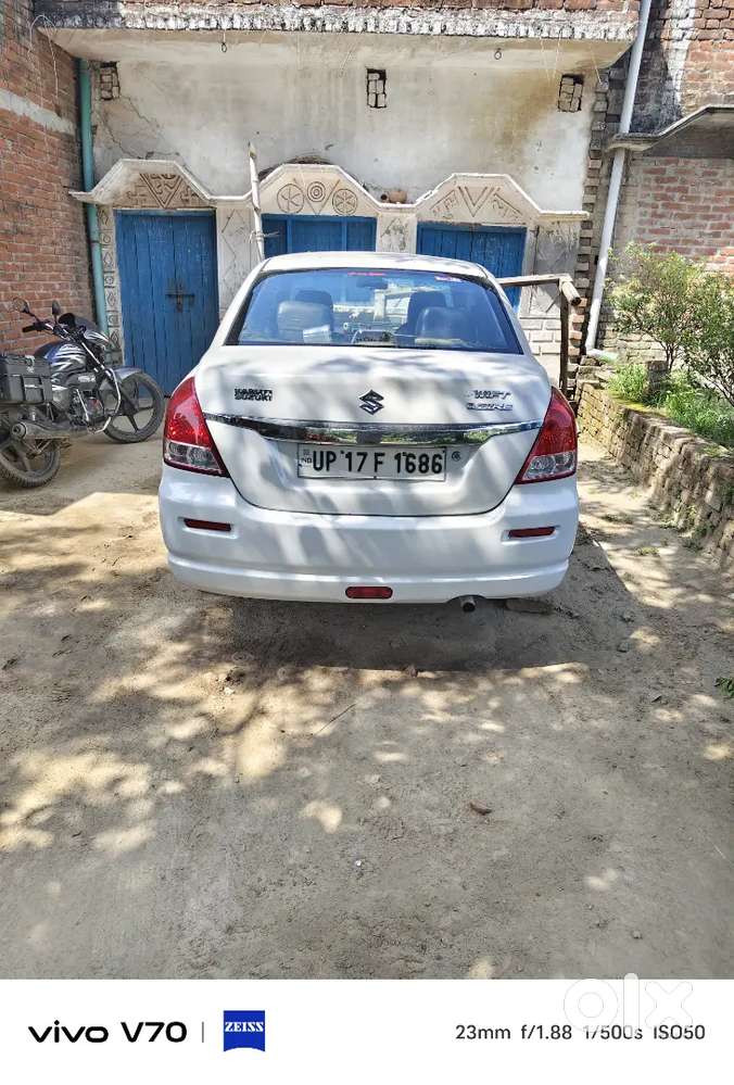 Maruti Suzuki Dzire 1.2 2011