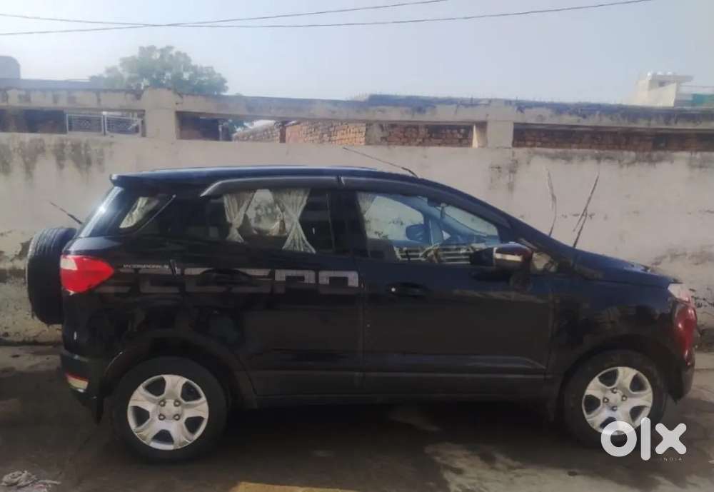 Ecosport Desial Trend Black Colour