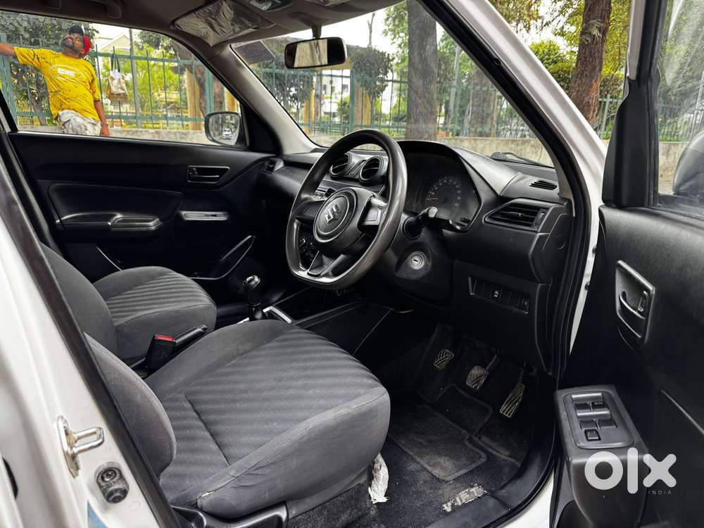 Maruti Suzuki Swift 1.2 Lxi (o), 2022, Petrol