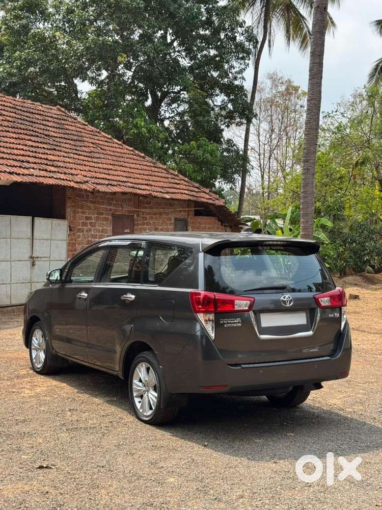 Toyota Innova Crysta 2018