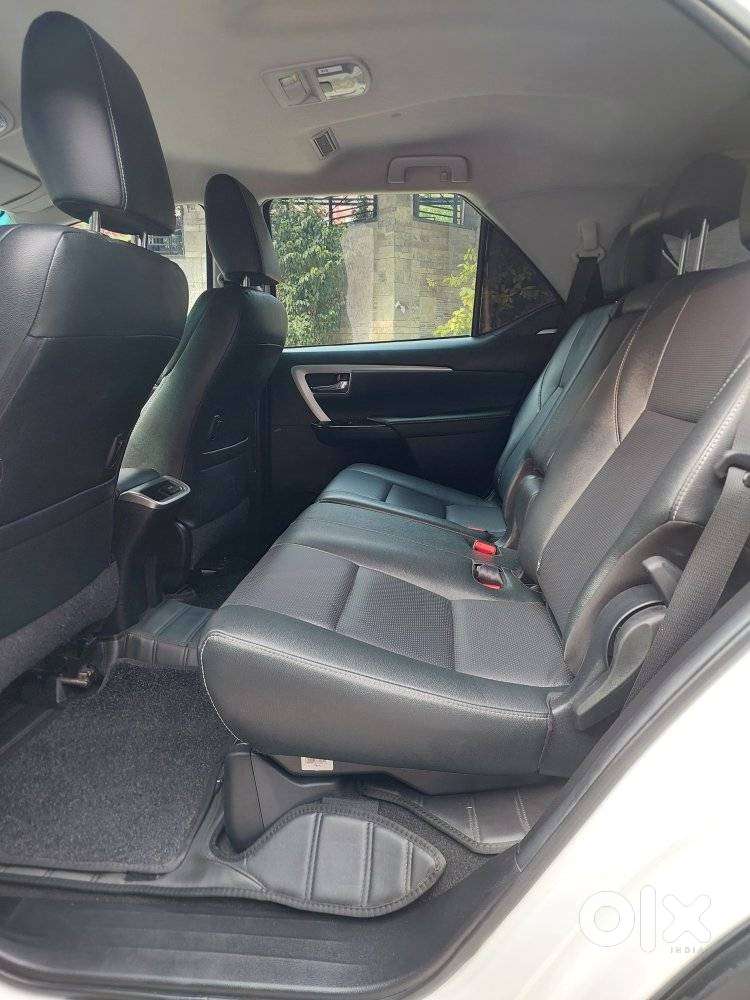Toyota Fortuner 4x2 At 2.7 Petrol, 2024, Petrol