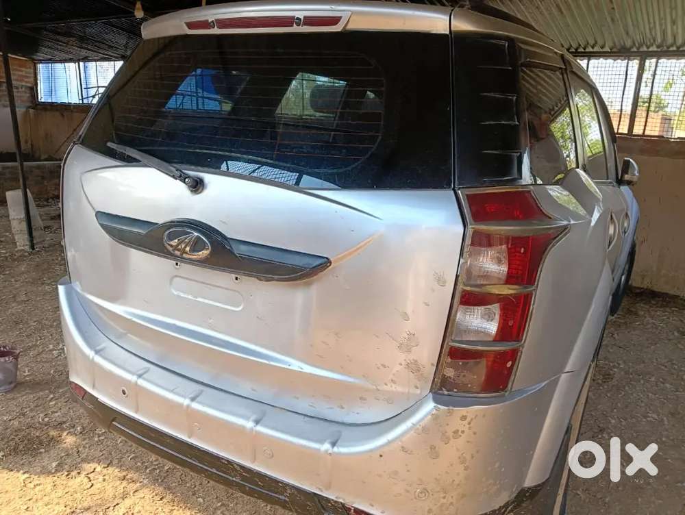 Mahindra Xuv500 2016 Diesel 125000 Km Driven