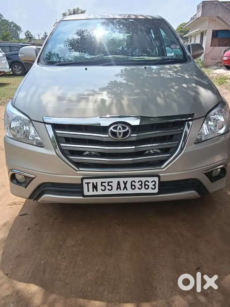 Toyota Innova 2014 Diesel Well Maintained