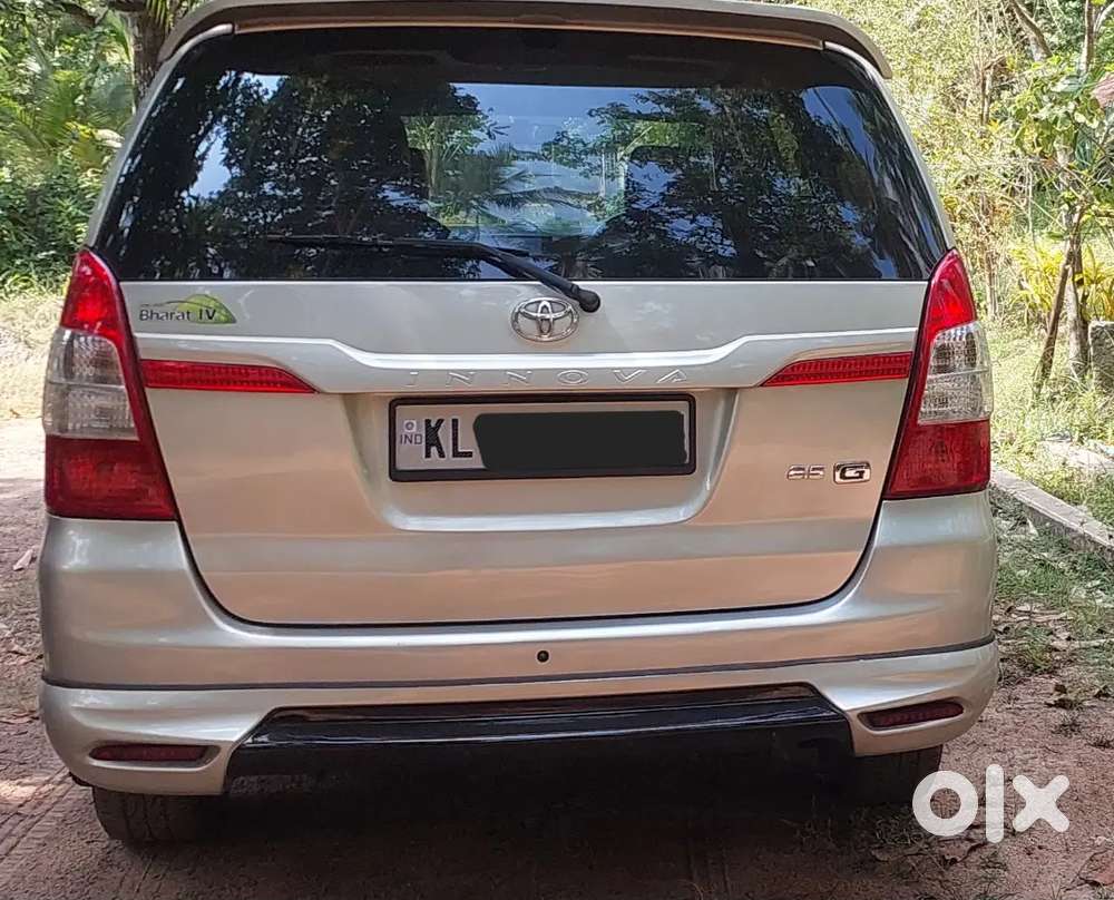 Toyota Innova 2015