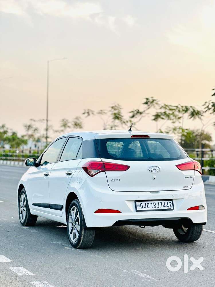 Hyundai Elite I20 Sportz (o) 1.4, 2015, Diesel