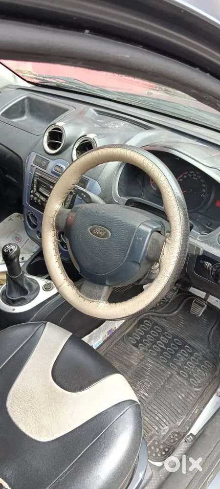 Ford Figo 2012 Diesel 75000 Km Driven