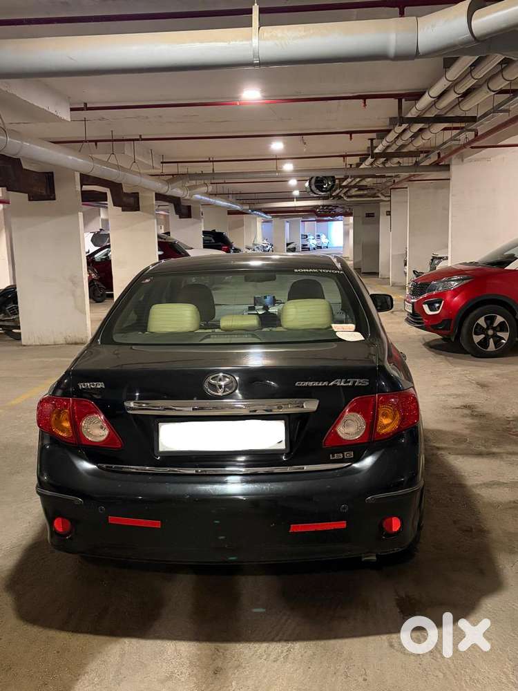 Toyota Corolla Altis 2010