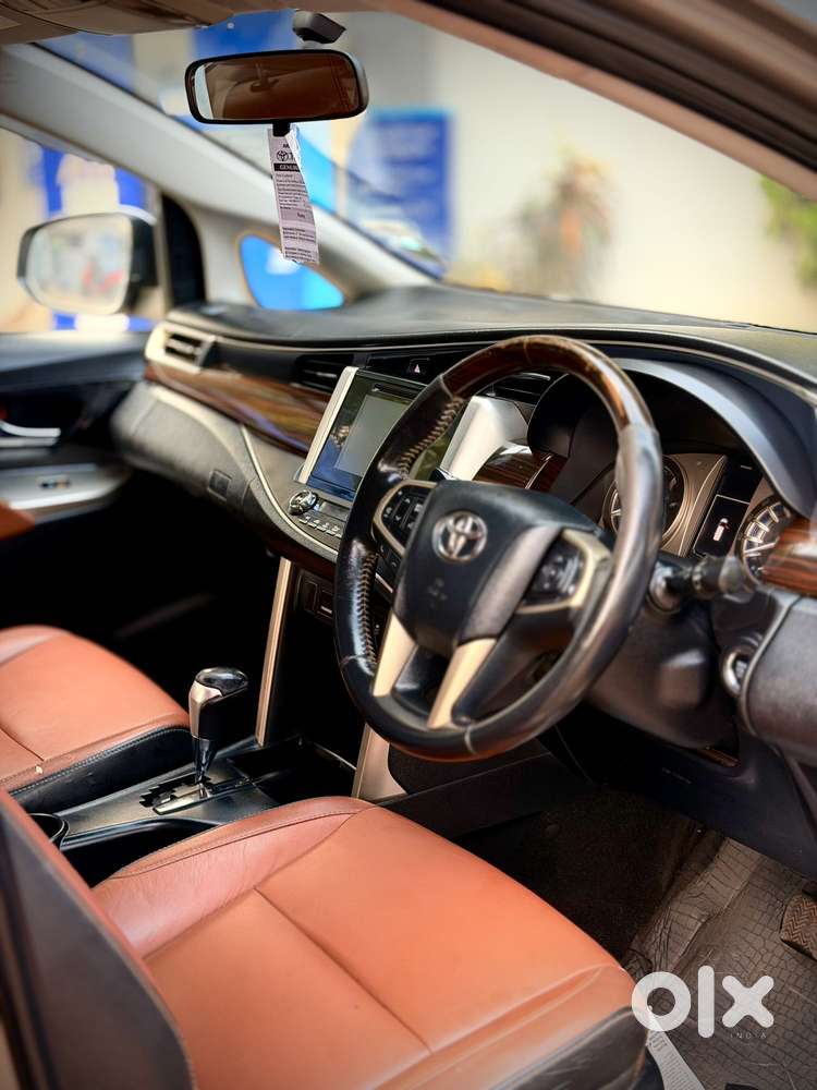 Toyota Innova Crysta 2.8z Automatic, 2017, Diesel