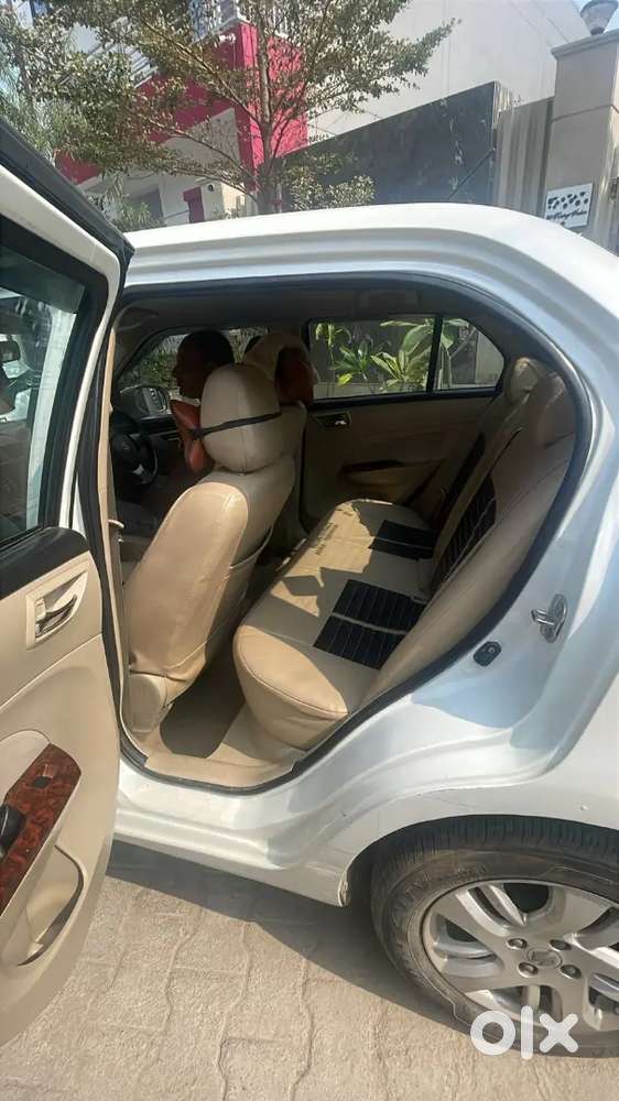 Up80 Cq 6363
Swift Dzira Zdi 
Top Model 
1 Owner 
2014 Model