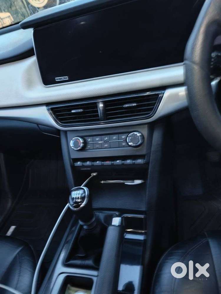 Mahindra Xuv700 2.2 Ax 5 Diesel Mt Str, 2023, Diesel