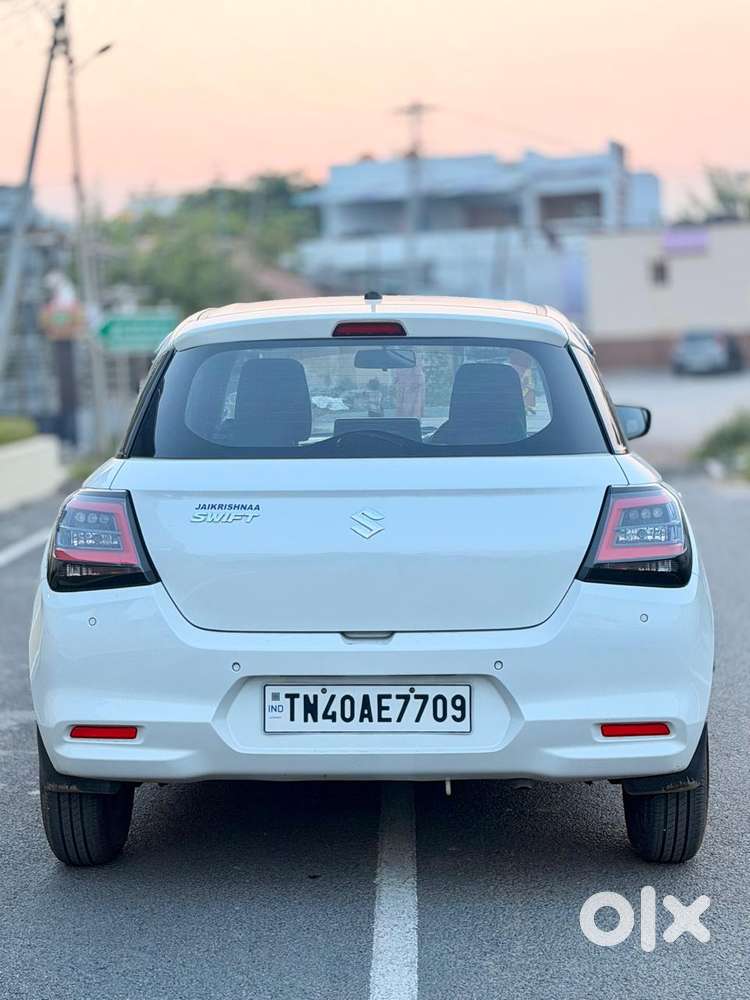 Maruti Suzuki Swift Vxi Optional, 2025, Petrol