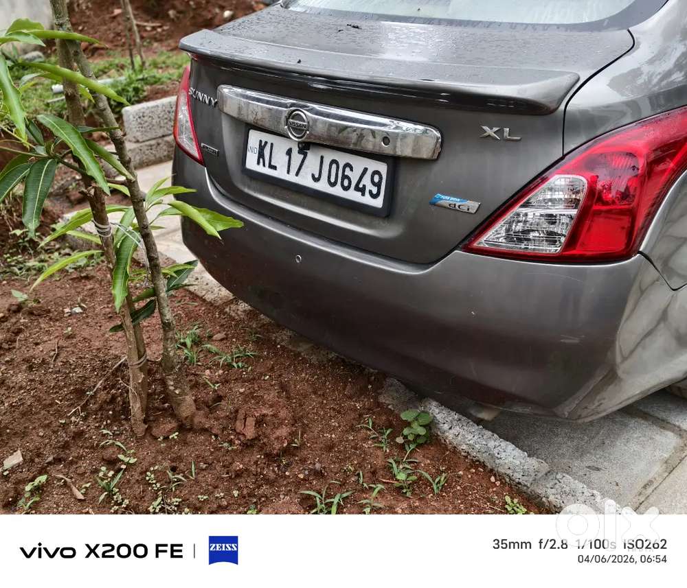 Nissan Sunny 2012 Diesel 120000 Km Driven