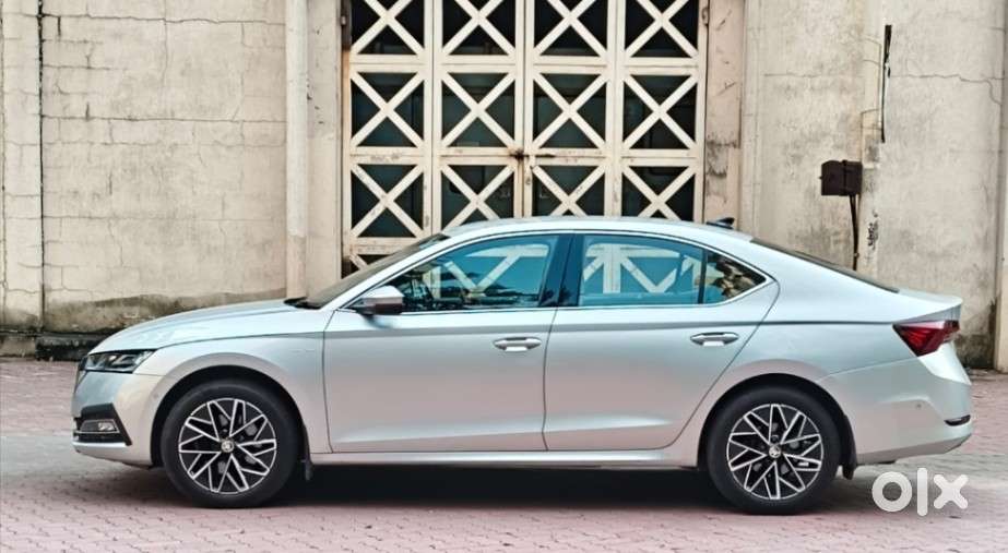 Skoda Octavia 2.0 L K Tsi At, 2022, Petrol