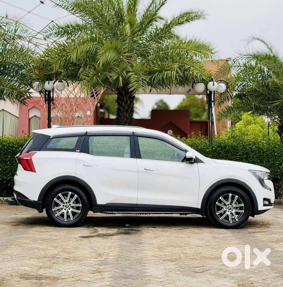 Mahindra Xuv700 2.2 Ax 7 Diesel At Luxury Pack Str Awd, 2023, Diesel