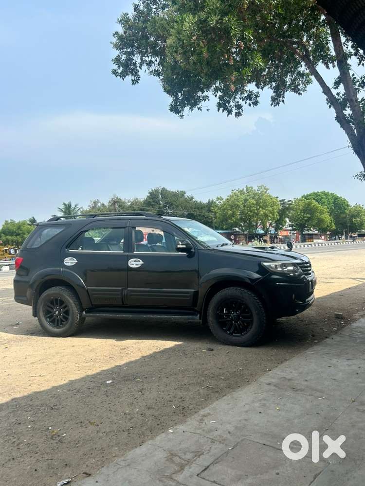 Toyota Fortuner Diesel 2013