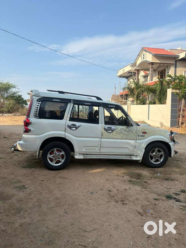 Mahindra Diesel Car 2011